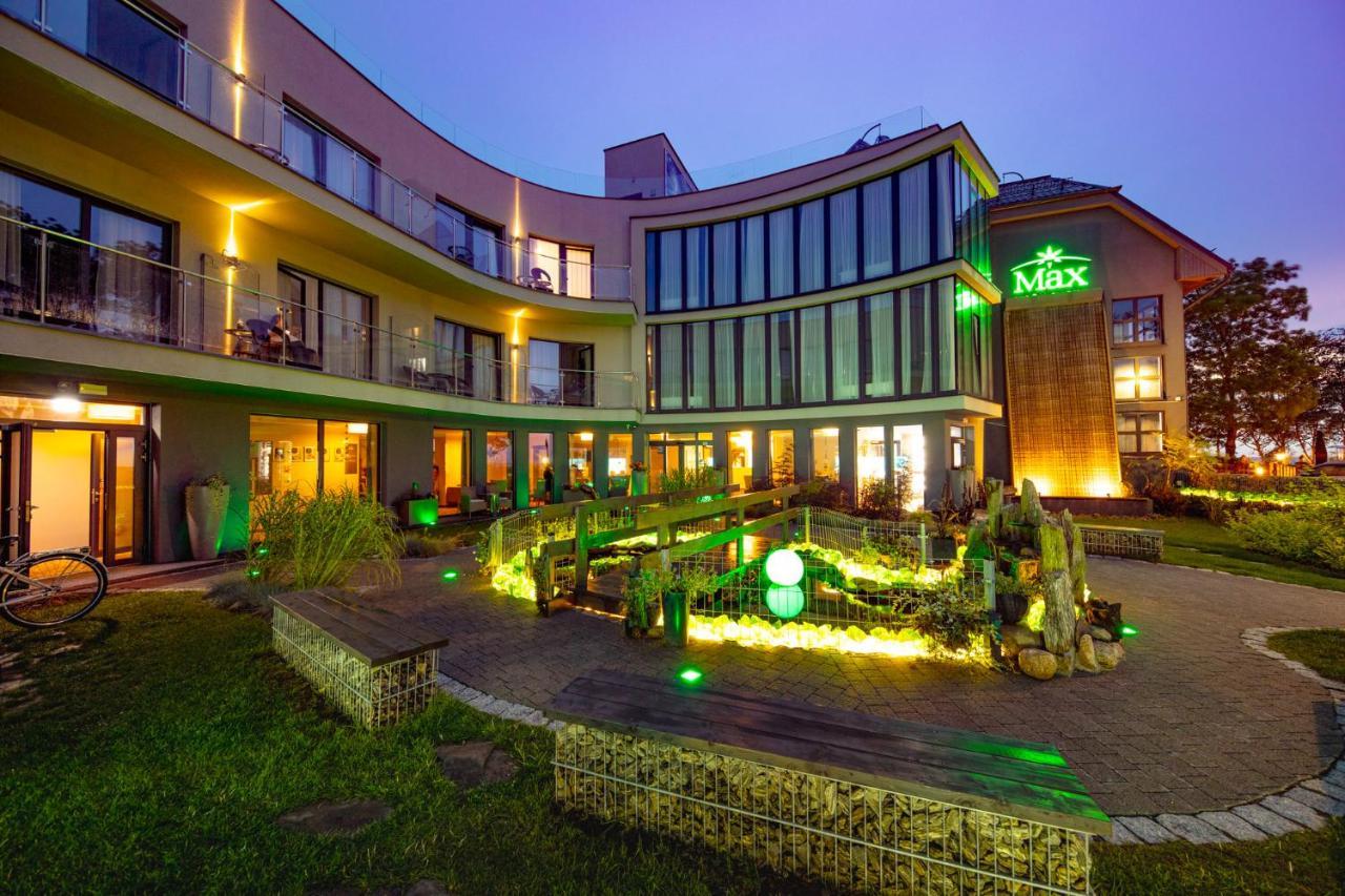Max Health Resort Spa Устроне-Морске Экстерьер фото