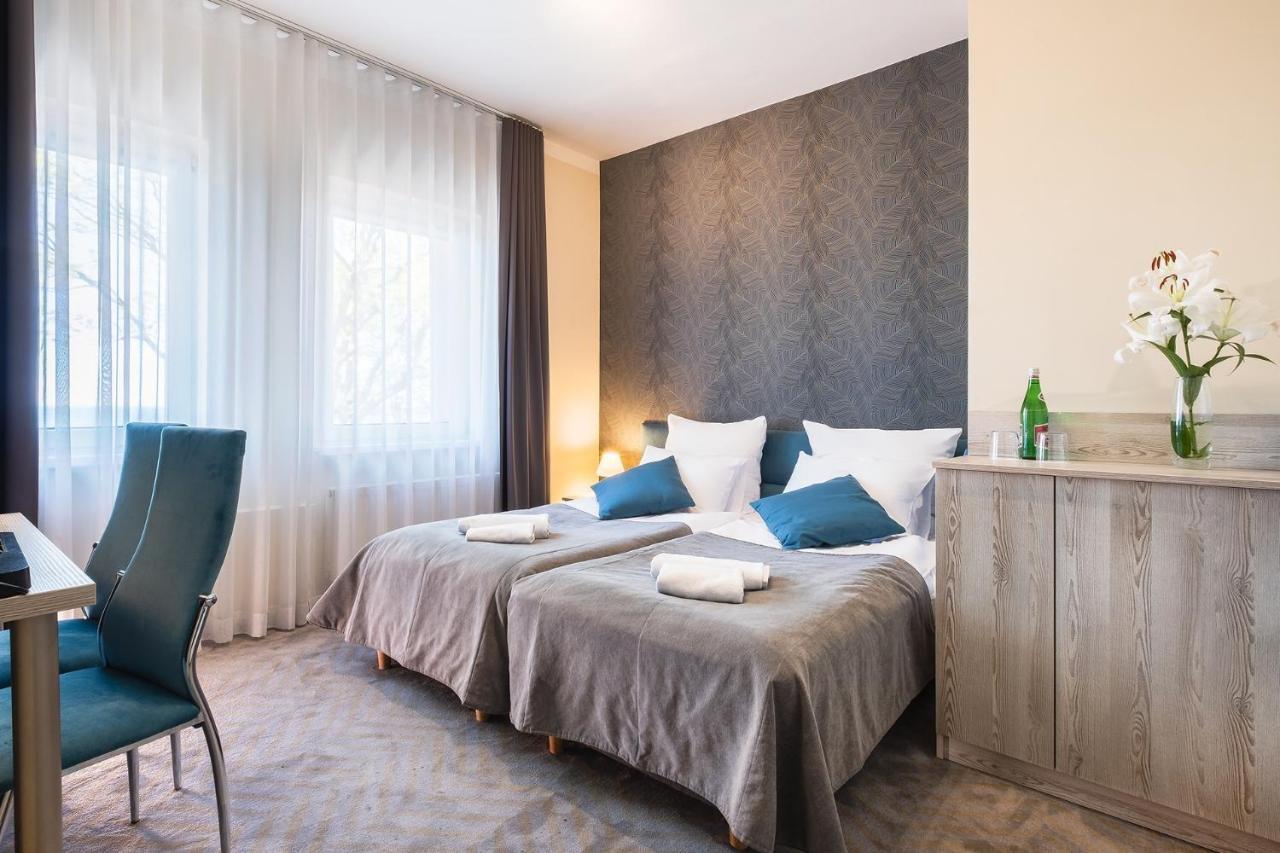 Max Health Resort Spa Устроне-Морске Экстерьер фото