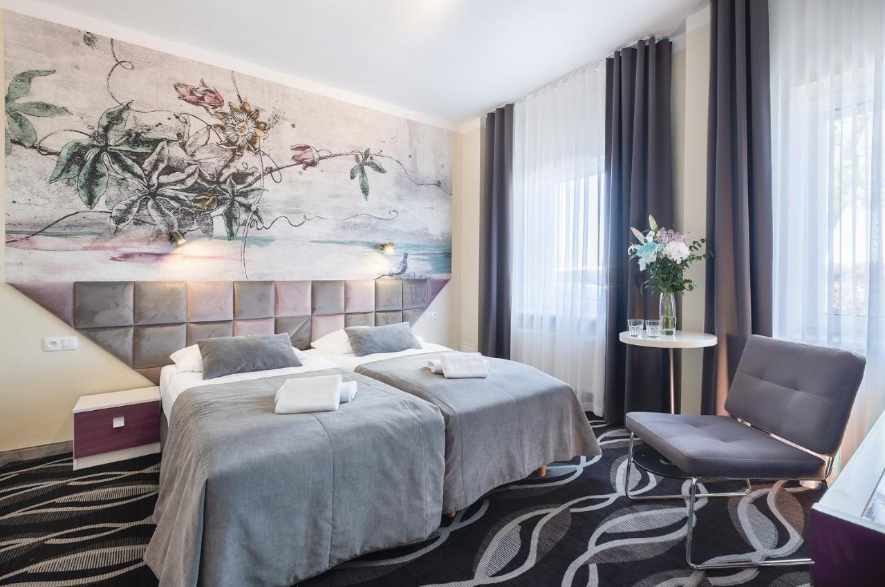 Max Health Resort Spa Устроне-Морске Экстерьер фото